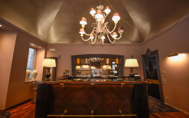 The Tuscanian Hotel