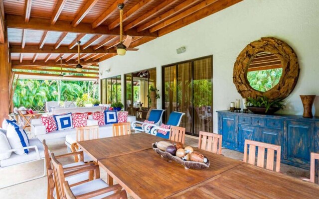Sunny Vacation Villa 62