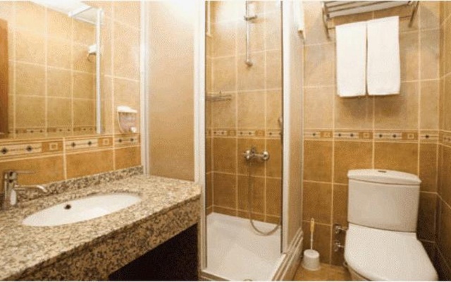 Selenium Hotel