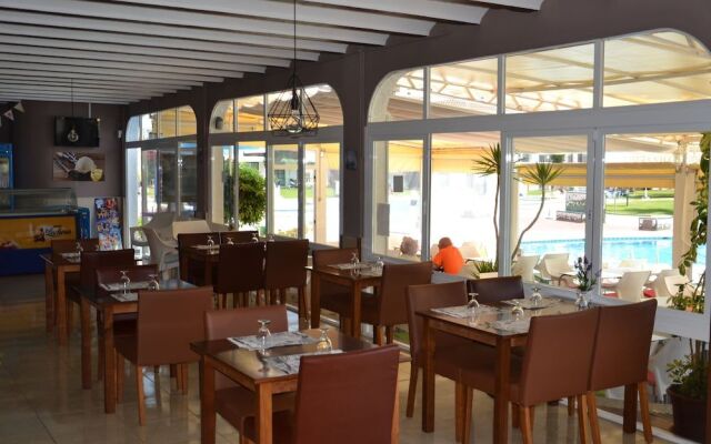 Kione Villamar Habitat