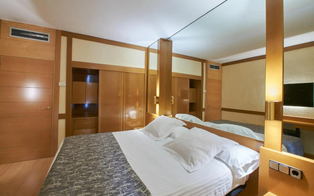 Hotel AR Los Arcos