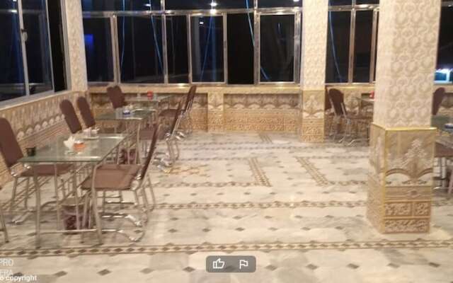 Three Star Hotel