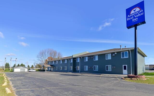 Love Hotels Staples by OYO at HWY 10 MN