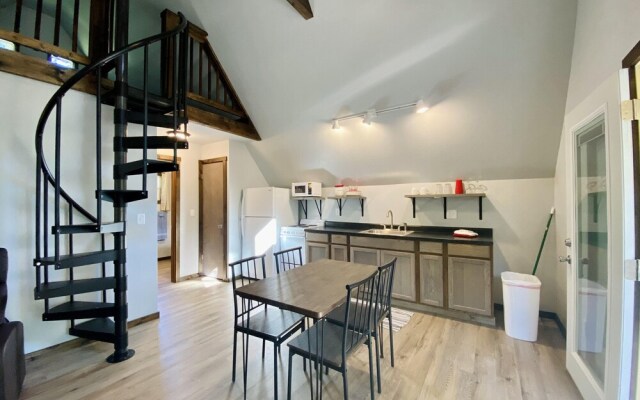 Calm Waters Cabin Resort