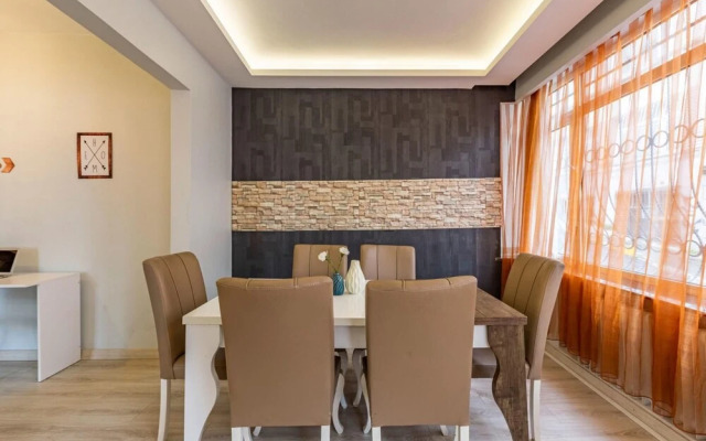 Comfy Flat Near Nisantasi and Taksim in Sisli