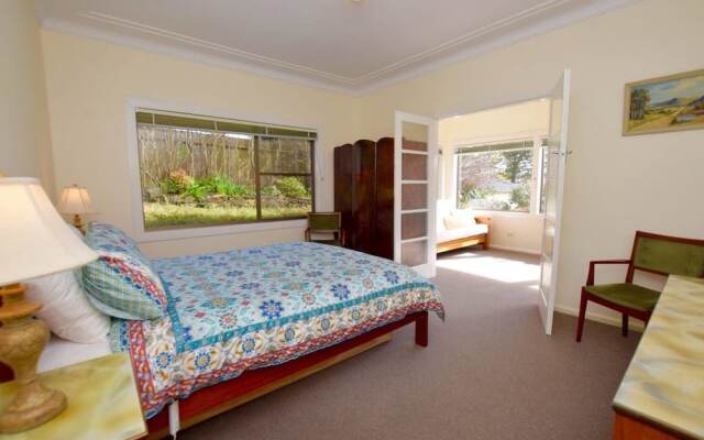 Raspberry Terrace of Leura