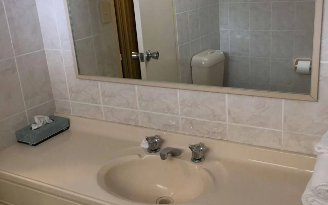 Lakeview Hotel Motel