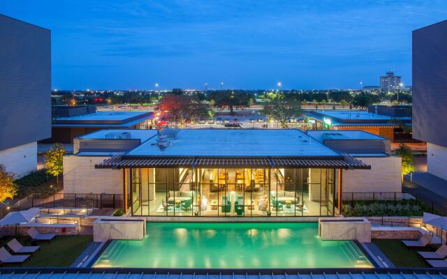 The George, by Valencia Hotel Collection