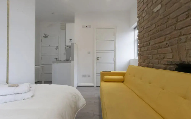 Rentaly London - Green Lanes - Studio 2
