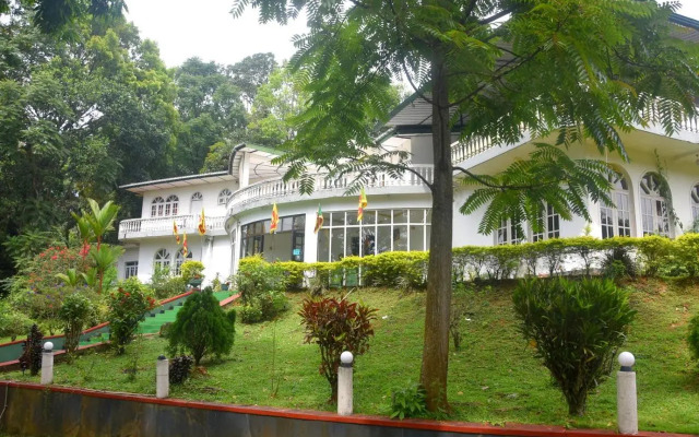 Royal Mount Hotel