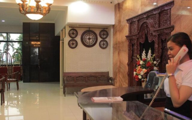 Imelda Hotel - Waterpark - Convention