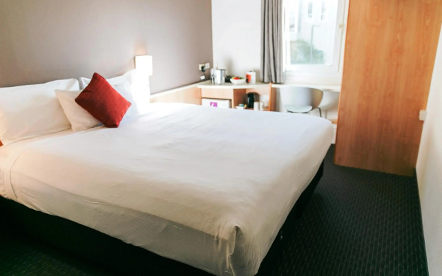 ibis Newcastle