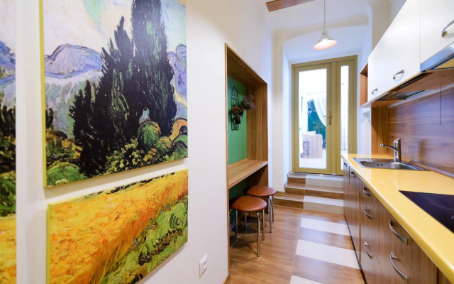 VIP апартаменти Ван Гог на площі Ринок