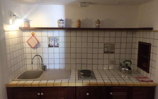 Studio Apartment in the Old Town Donzella