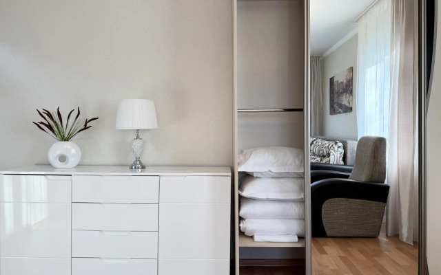 Апартаменты на Салтыкова-Щедрина 3