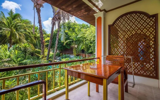 Phuket Meet Holiday Hotel