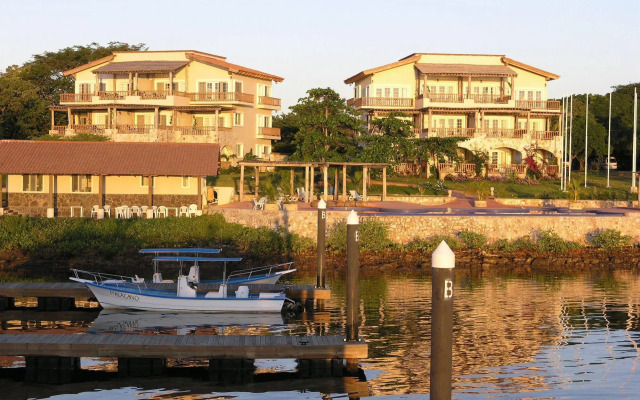 Marina Puesta del Sol