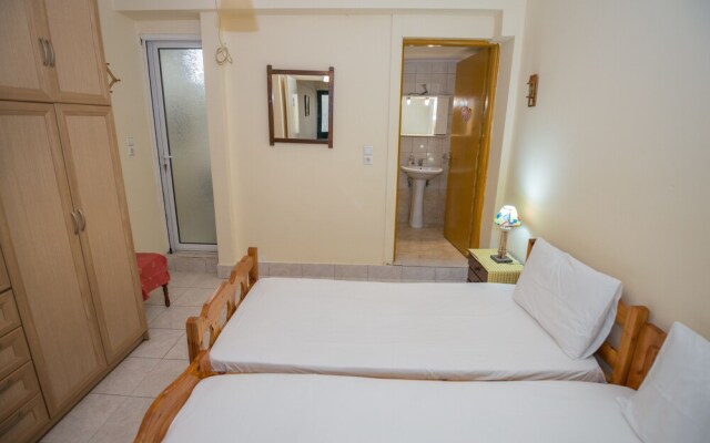 Lefkos Apartment in Lefkada city center!