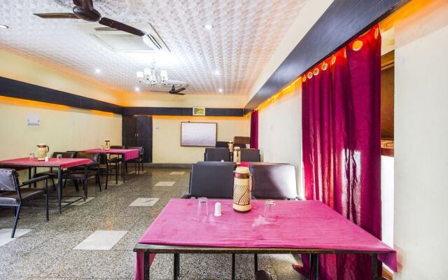 FabHotel Damanis Lake Pichola
