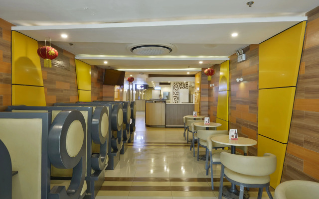 Hotel 99 Monumento Caloocan