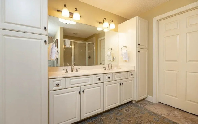 Phoenix Ix 505 3 Bedroom Condo