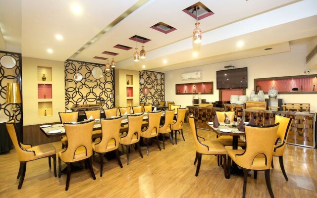 OYO 15134 Hotel Downtown