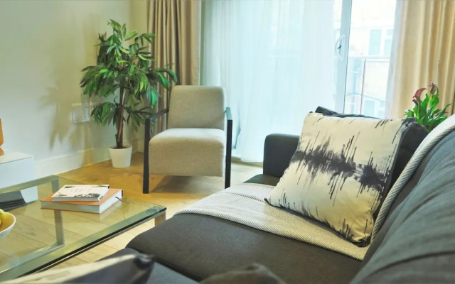 Spacious Elegant Apartments in Southbank