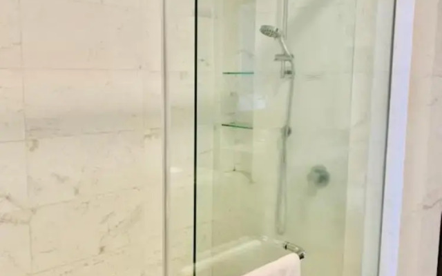 WELL-SHAPED Suites At PLATINUM KLCC