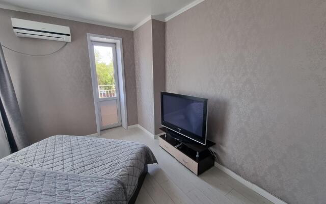 Cozy house on Savushkina street, 6, room 7