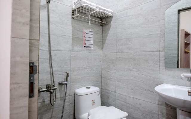 RedDoorz Plus @ Jalan Juanda Medan