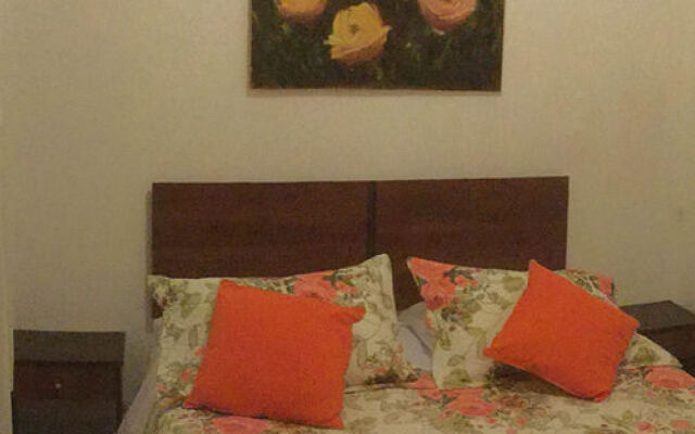 W. NooN Cultural Hostel