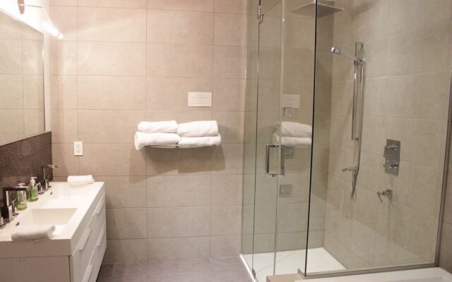 MTLVacationRentals - The Penthouse