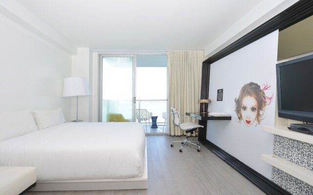 Miami World Rental - Mondrian 1220