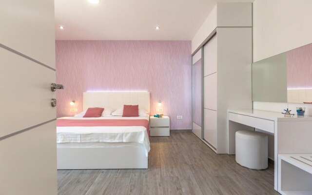 Stunning Home in Medici With Wifi and 1 Bedrooms