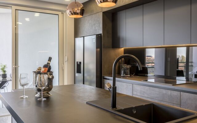 Carmen - 2 Bedroom Apartment - Downtown
