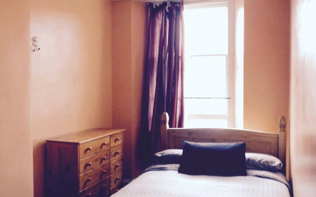 Homestay Bristol - Hostel