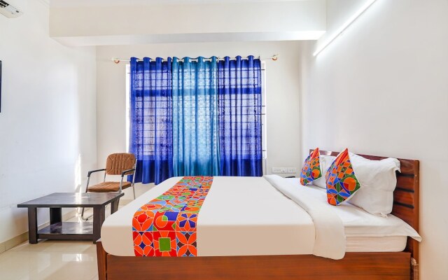 Fabhotel Emirates Inn
