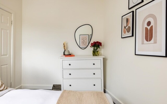 The Kensal Rise Nook - Contemporary 2bdr Flat