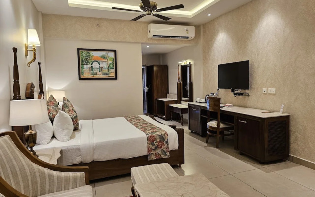 The creek boutique resort & spa