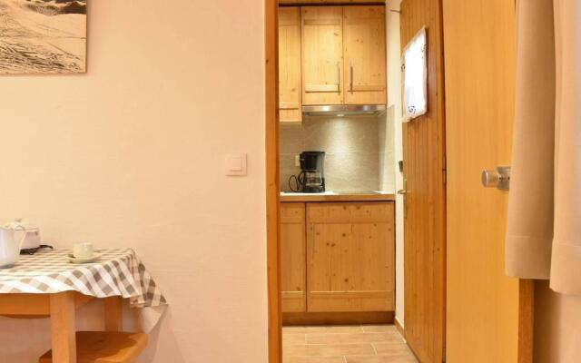 Appartement Méribel, 1 pièce, 2 personnes - FR-1-180-5
