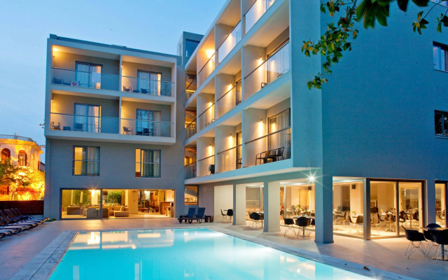 Oktober Downtown Boutique Hotel