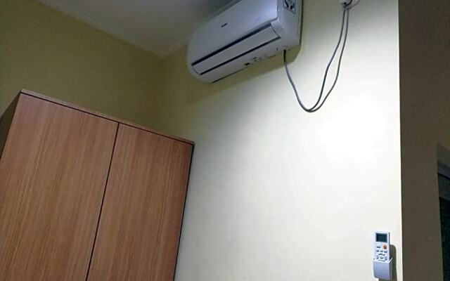 OYO Life 2594 Kost Azarina Syariah