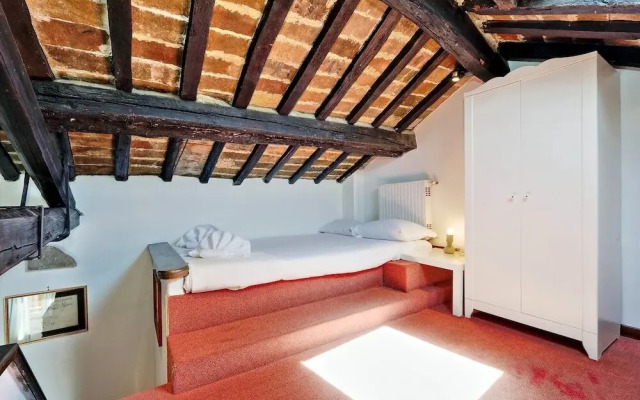 Piazza Navona Contemporary Luxury Terrace - HOV 51584