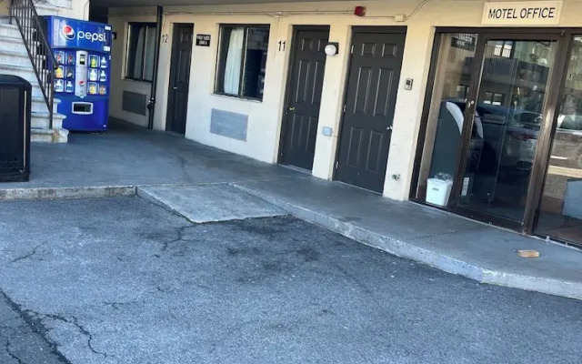 Metro Motel