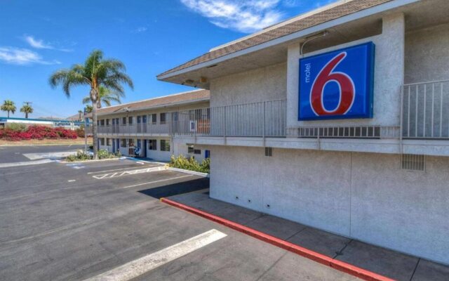Motel 6 Riverside West - Jurupa Valley