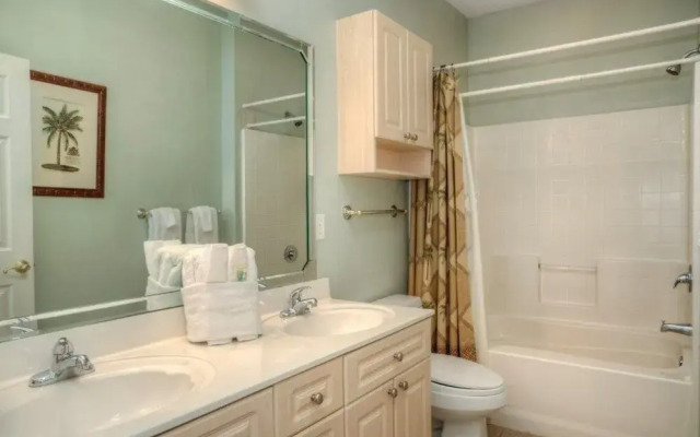 Magnolia Pointe 101 4811 3 Br condo by RedAwning