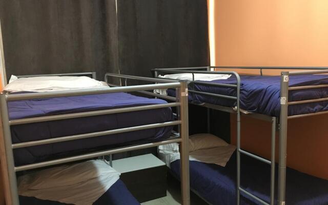 Lion University & Youth Hostel Milano