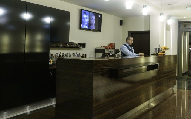 Golden Time Hotel