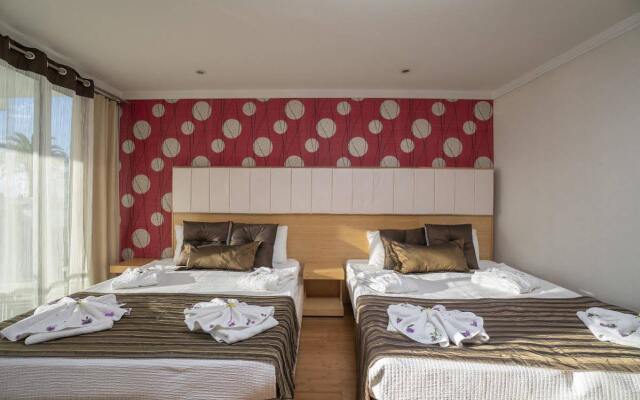 Maira Deluxe Resort Hotel