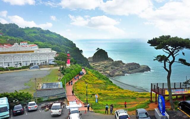 Geojedo Dream Hill Pension